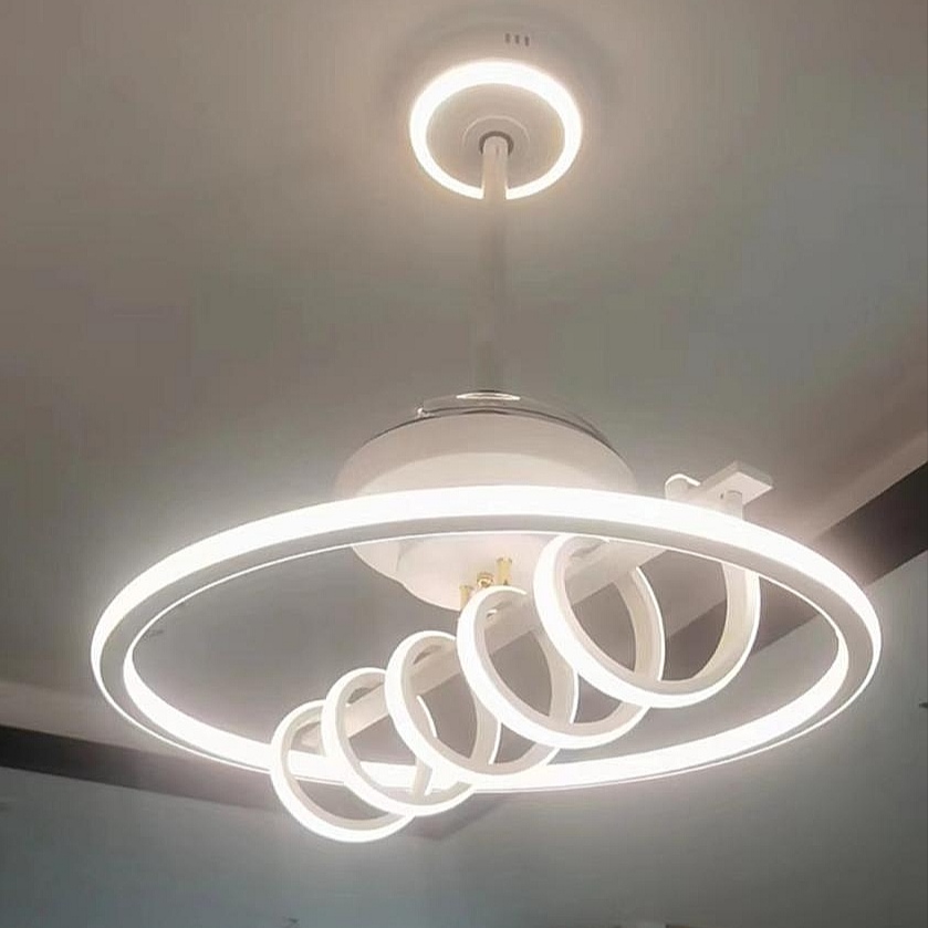 CANDELABROS